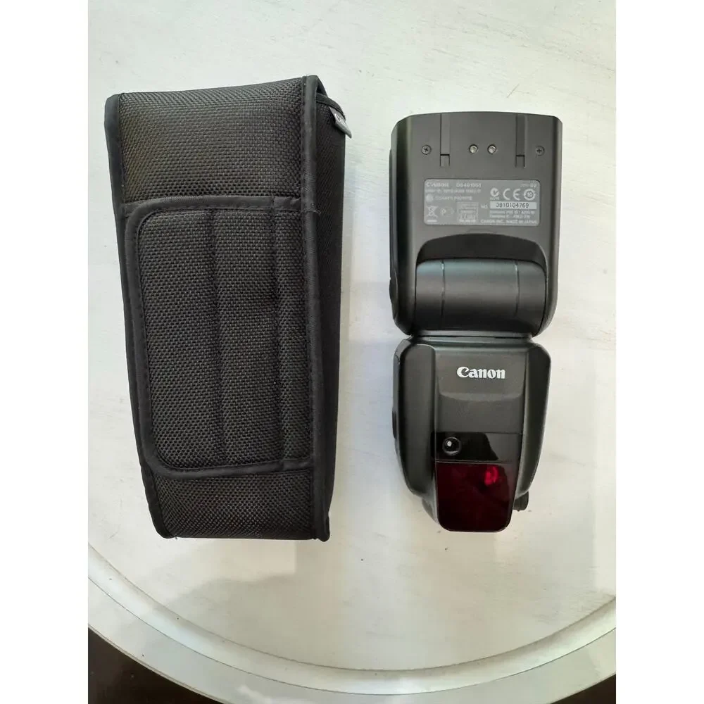 Canon 600EX-RT Speedlite Flash with Case DS101051 Tested and Works